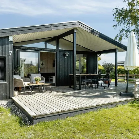 Find Peace In Cosiest Setting With Sea Glimpse Feriehus Assens