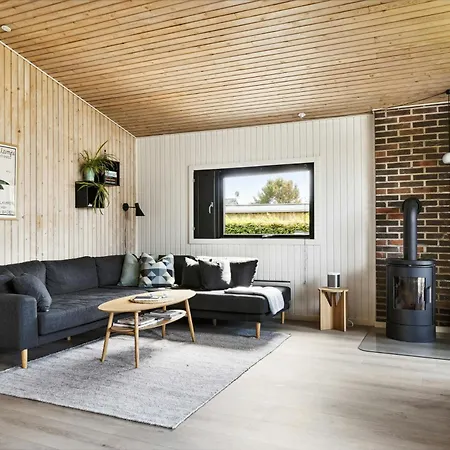Casa de Férias Find Peace In Cosiest Setting With Sea Glimpse