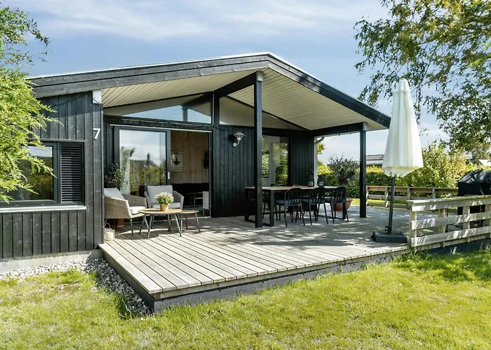 Find Peace In Cosiest Setting With Sea Glimpse Feriehus Assens