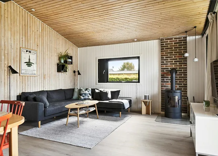 Feriehus Find Peace In Cosiest Setting With Sea Glimpse